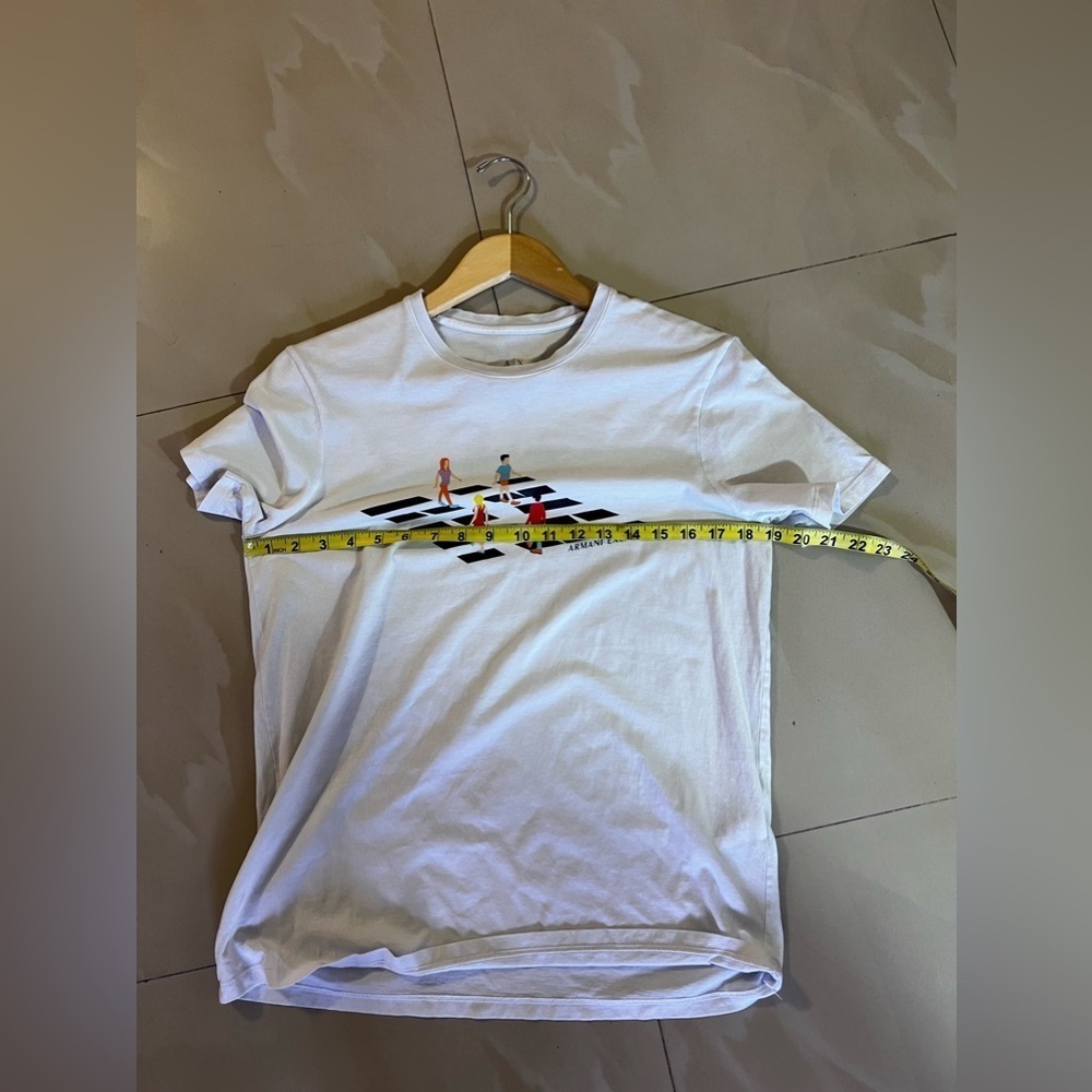 ARMANI EXCHANGE LOGO 4PEOPLE WALKING ON SQUARE CONTRASTING LOGO' T-SHIRT size M - Picture 15 of 16
